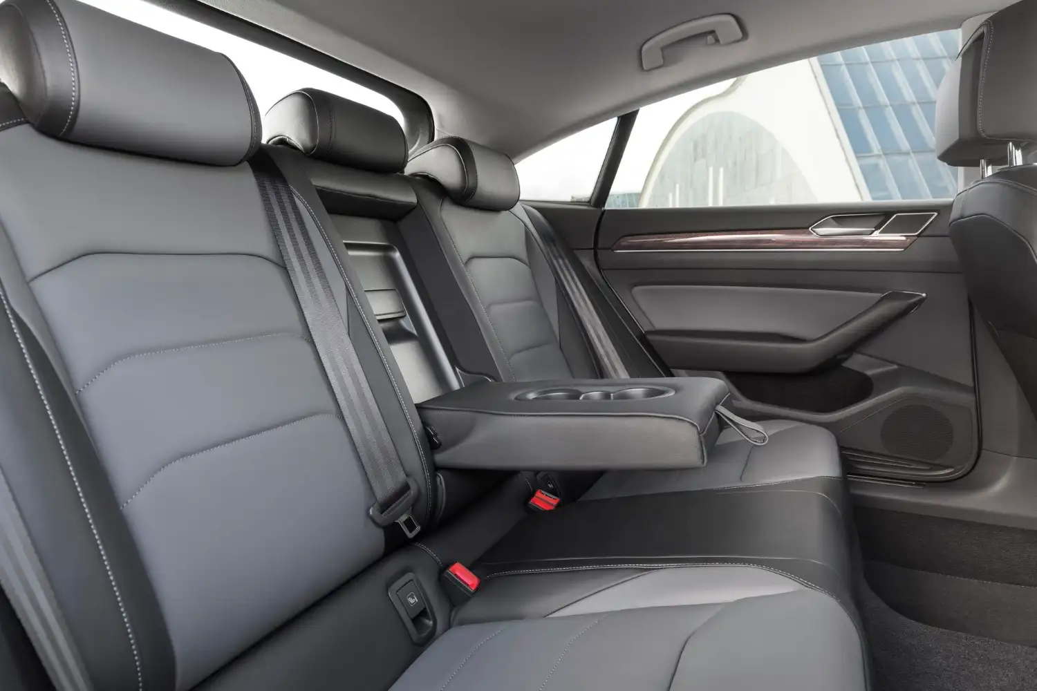 2019 Volkswagen Arteon Sport Leather - view 8