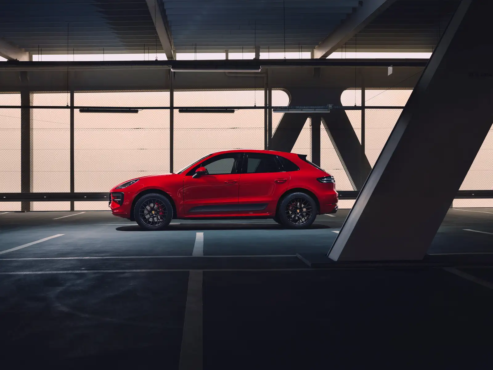 2022 Porsche Macan GTS Base Trim - view 3