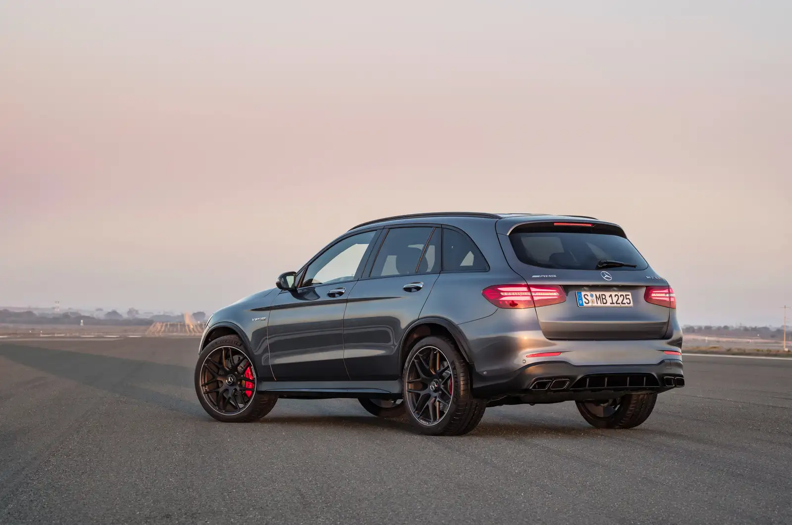 2020 Mercedes-Benz AMG GLC 63 S 4MATIC+ - view 2