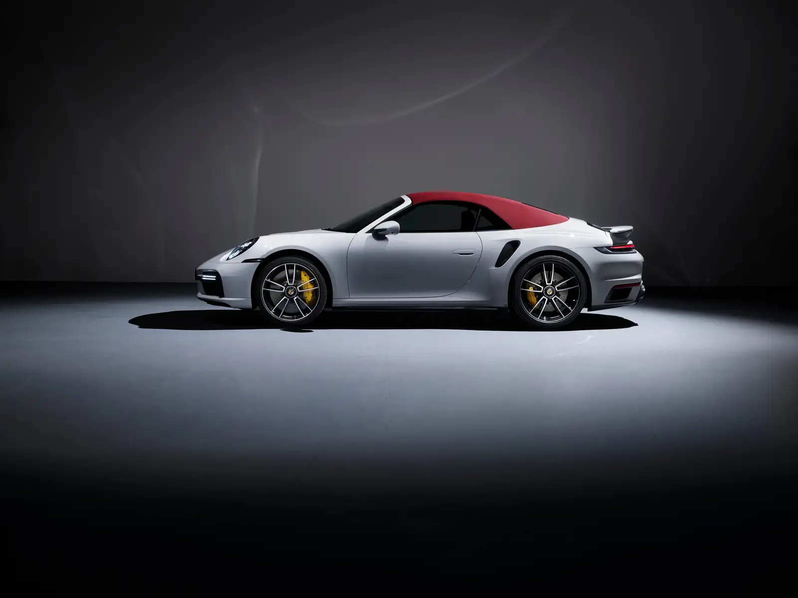 2022 Porsche 911 Turbo S Cabriolet Base Trim - view 4