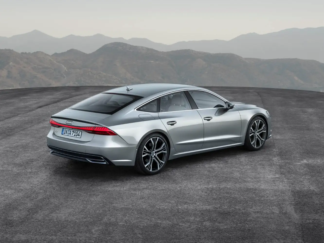 2020 Audi A7 45 TFSI quattro 2.0L - view 2
