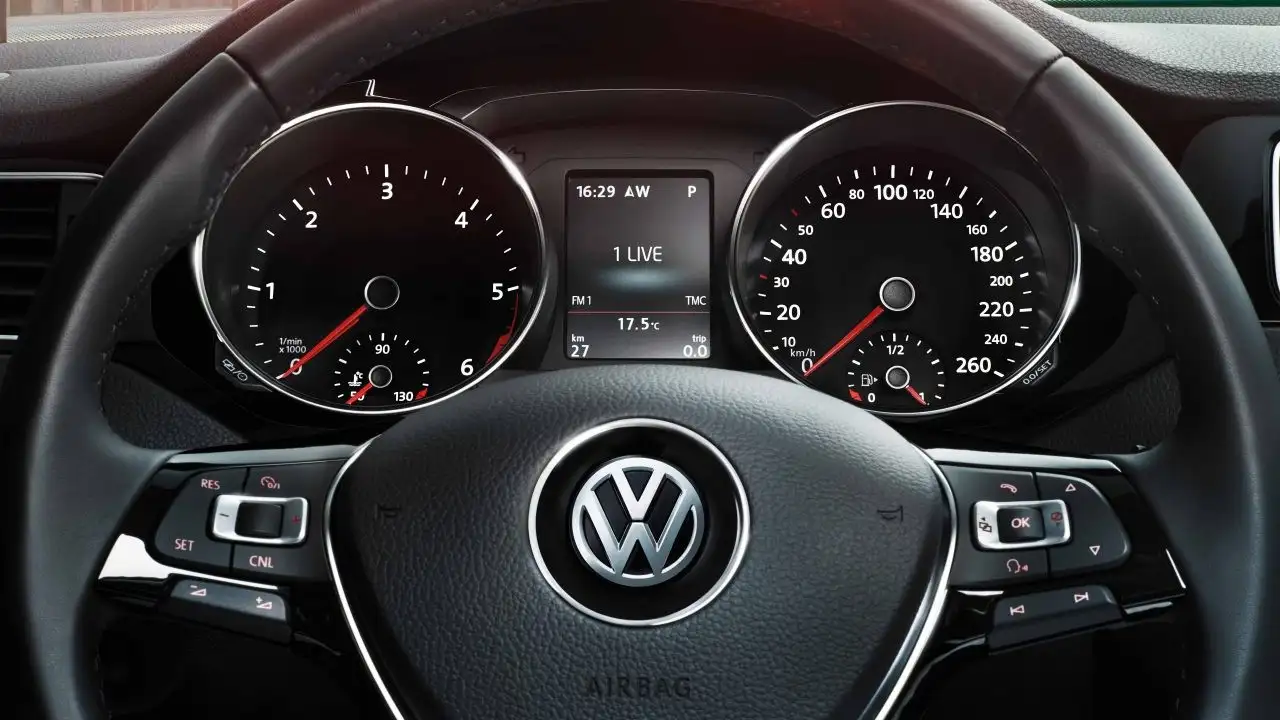 2019 Volkswagen Jetta SE - view 7