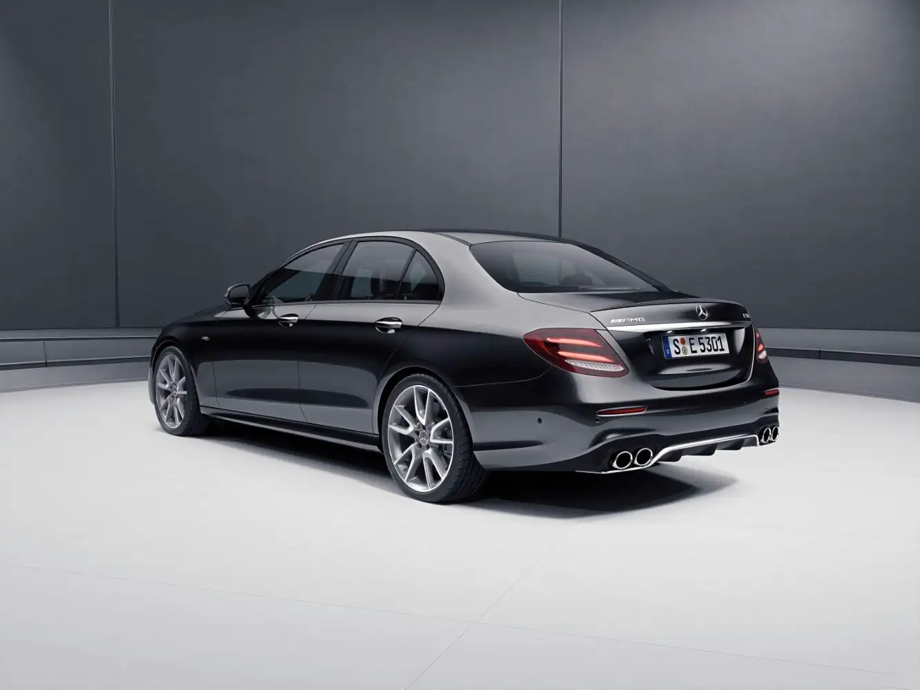 2019 Mercedes-Benz E-Class Sedan AMG E 53 4MATIC+ - view 2