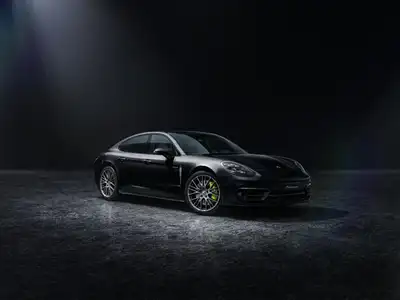 Porsche Panamera 4 E-Hybrid Platinum Edition Base Trim · Twilight Blue - Image 1