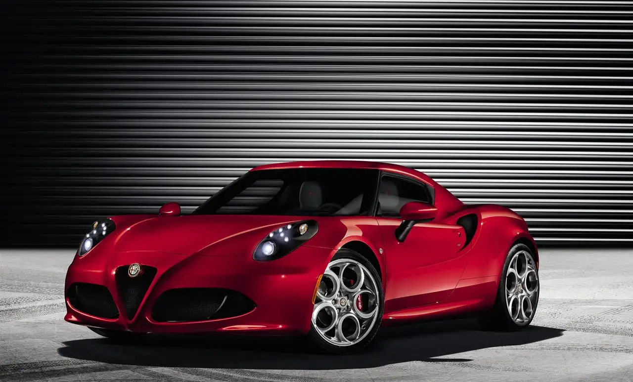 2018 Alfa Romeo 4C Coupe - view 3