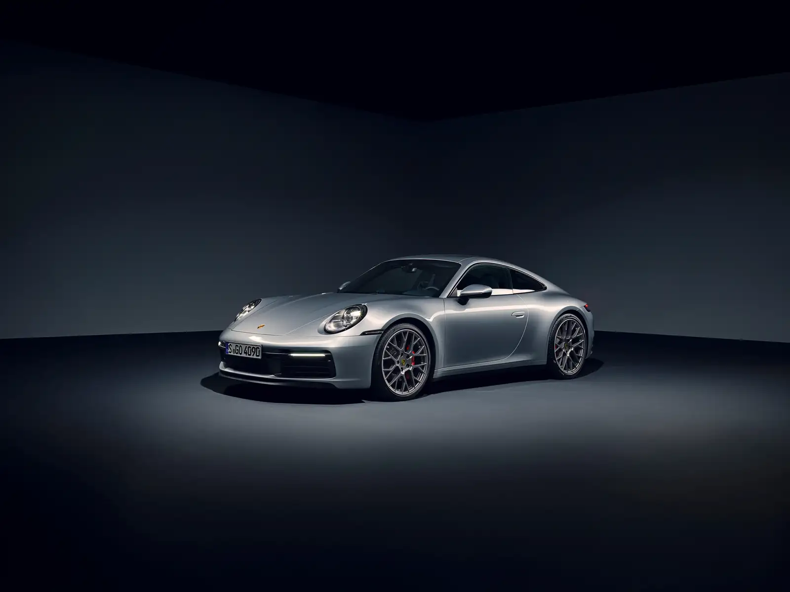 2022 Porsche 911 Carrera 4S Base Trim - view 2