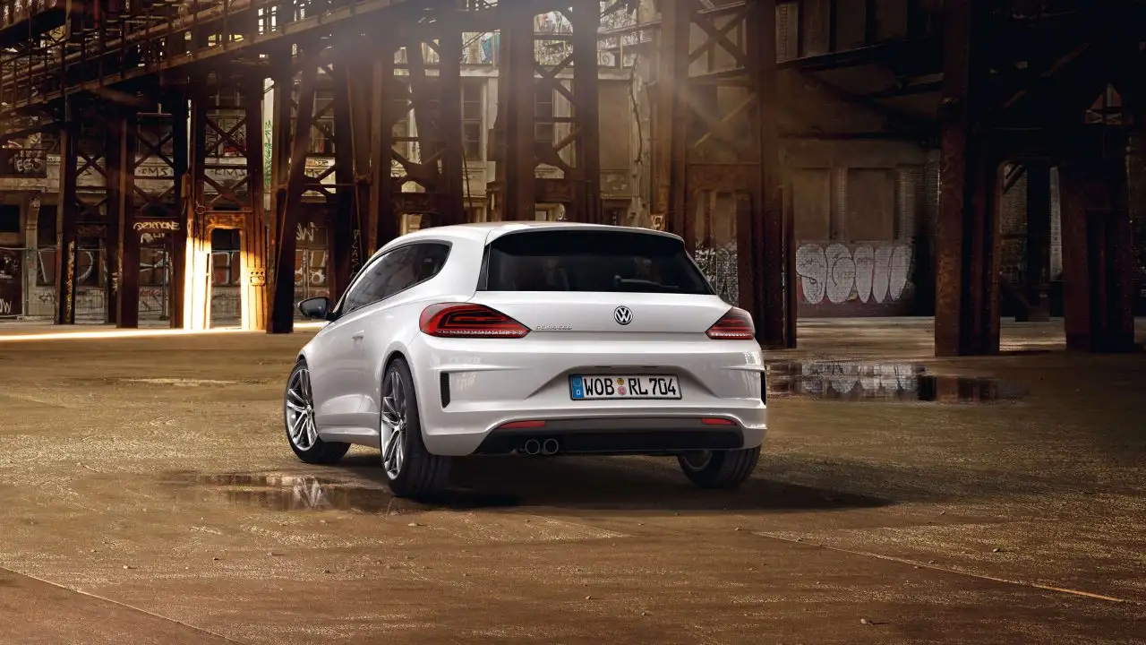 2018 Volkswagen Scirocco Sport - view 2