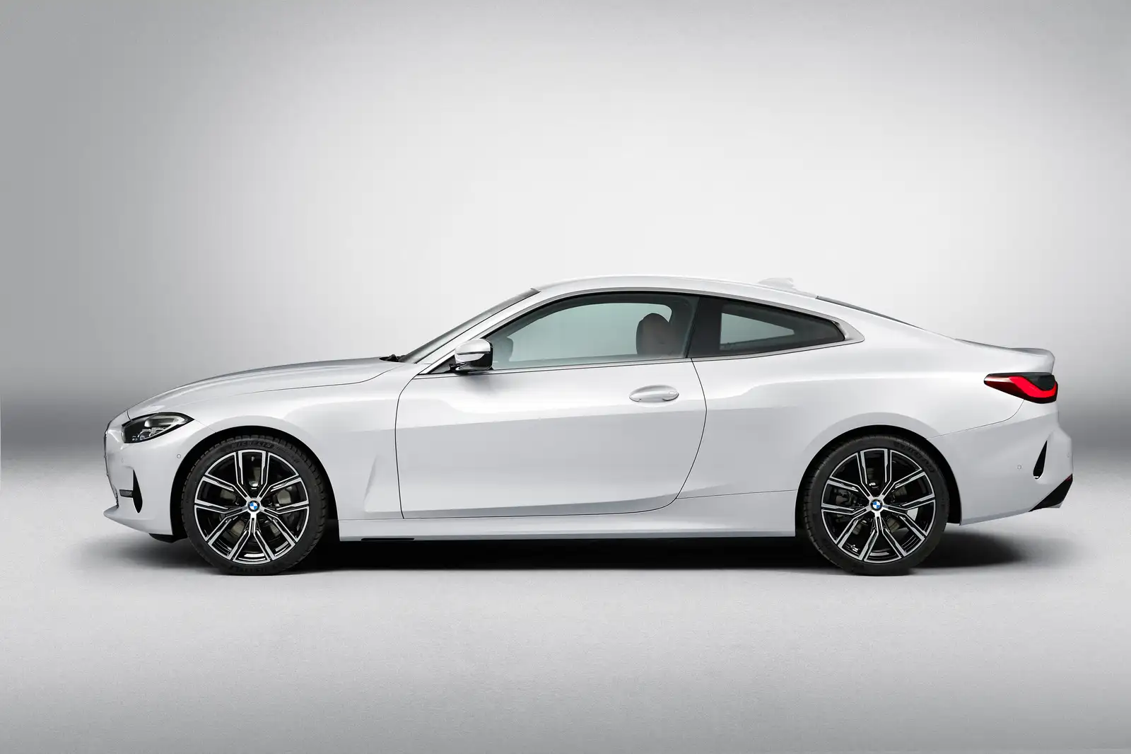 2021 BMW 4 Series 430i Coupe - view 3