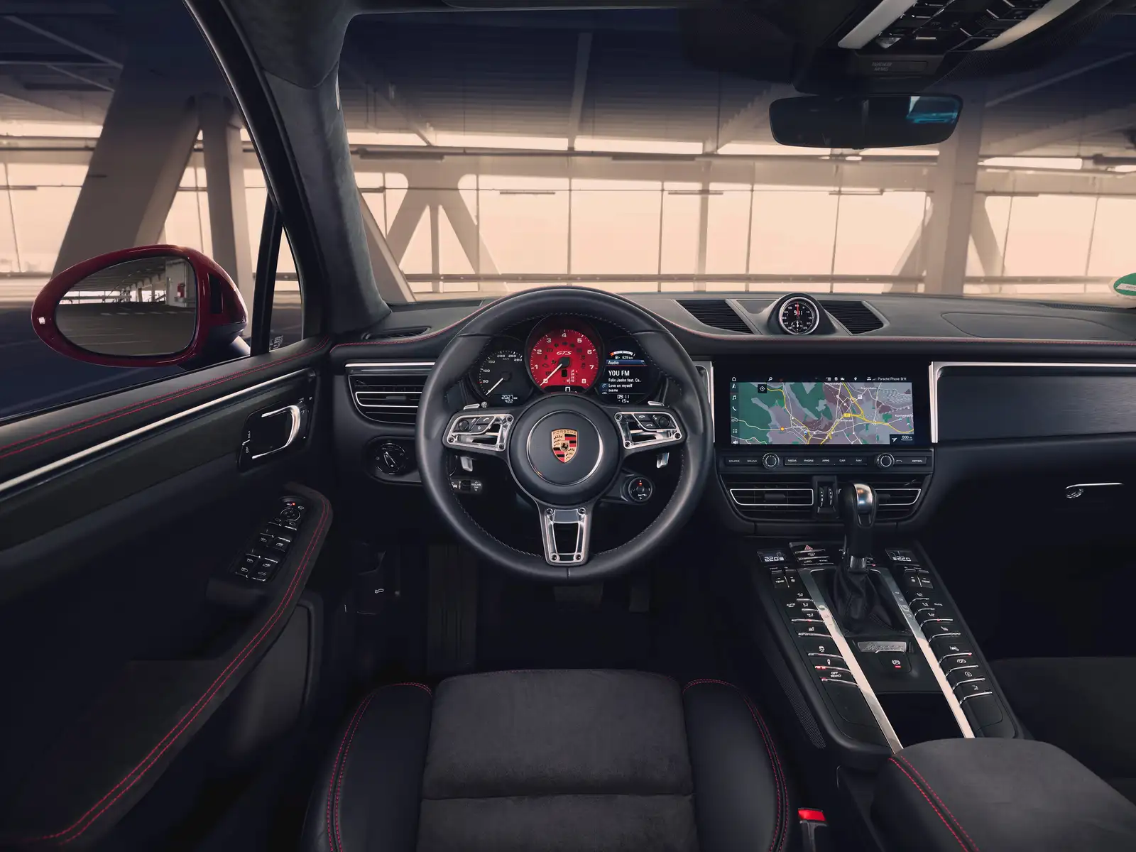 2022 Porsche Macan GTS Base Trim - view 4