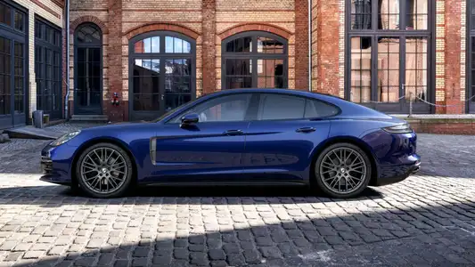 Porsche Panamera Platinum Edition Base Trim - Image 3