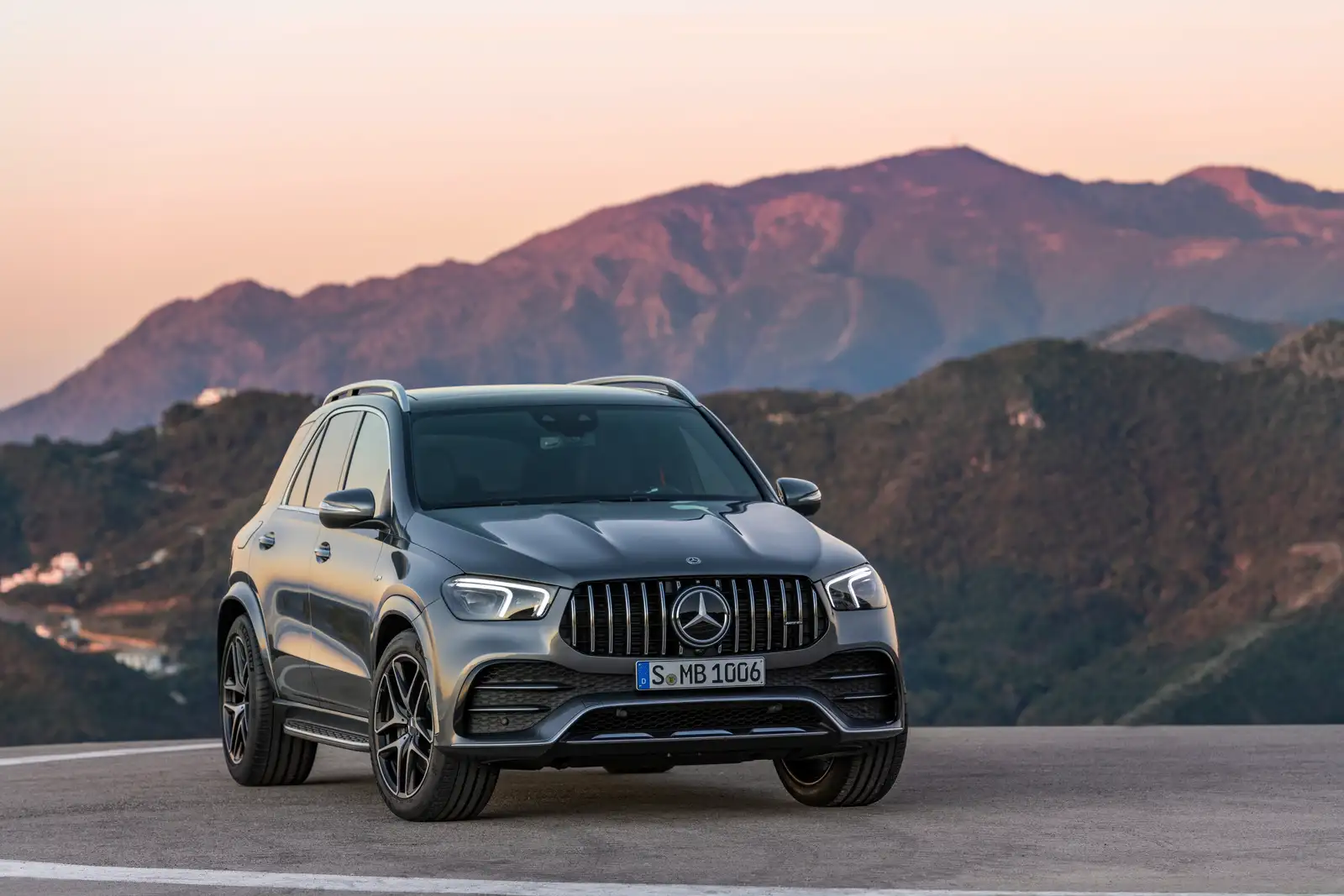 2020 Mercedes-Benz AMG GLE 53 4MATIC+ - view 2