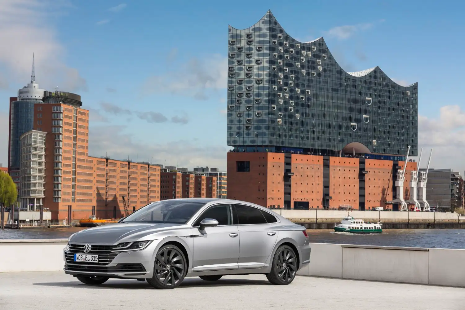2019 Volkswagen Arteon Sport Leather - view 2