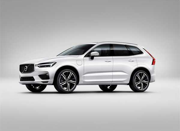 2019 الموديل الأساسي من Volvo XC60 T5 R Design نظام دفع كلي for sale, rent and lease on DriveNinja.com