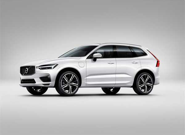 2021 Volvo XC60 T5 R Design نظام دفع كلي for sale, rent and lease on DriveNinja.com