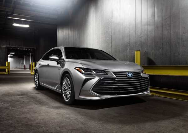 2021 Avalon Limited for sale, rent and lease on DriveNinja.com