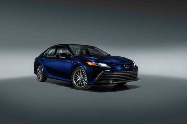 2022 Toyota Camry 2.5 لتر S for sale, rent and lease on DriveNinja.com