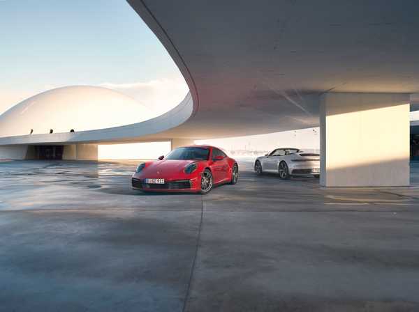 2022 الفئة الأساسية من 911 Carrera 4 for sale, rent and lease on DriveNinja.com