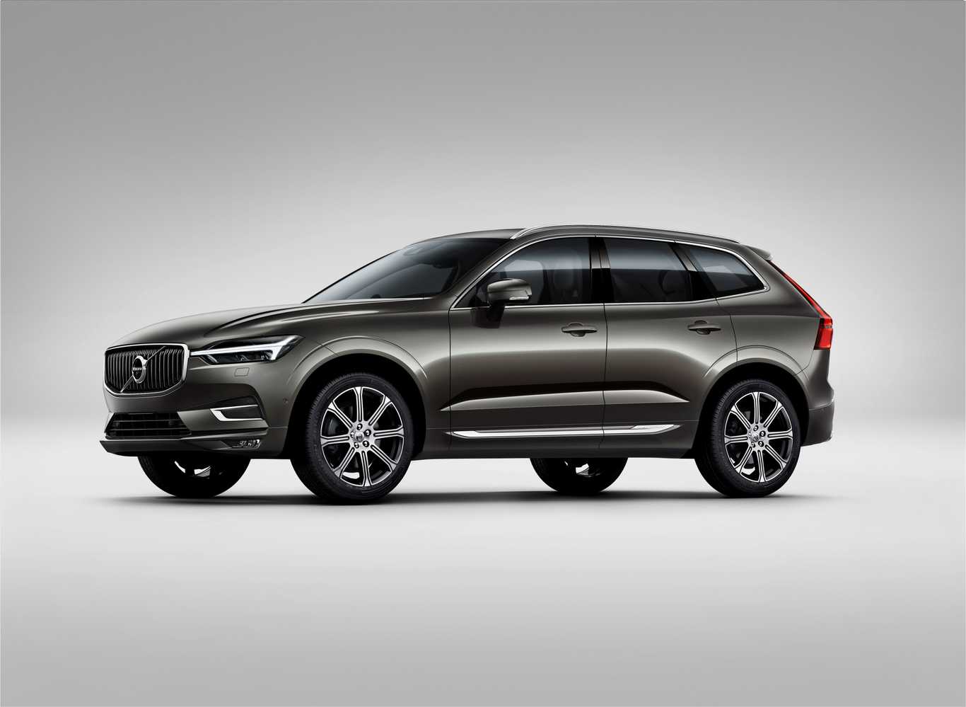 2021 Volvo XC60 T5 Inscription AWD model information Drive Ninja