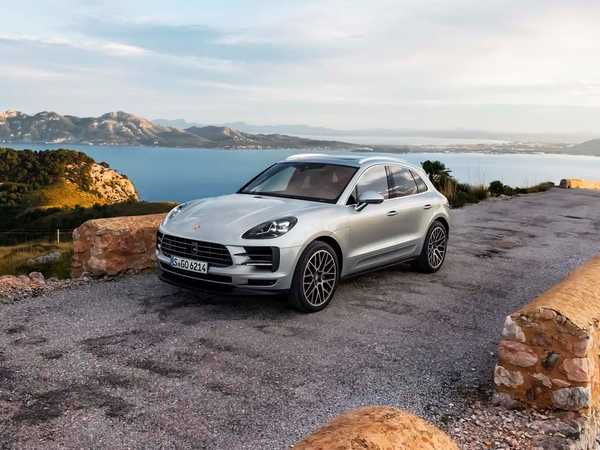 2022 Porsche  الفئة الأساسية من Macan S for sale, rent and lease on DriveNinja.com