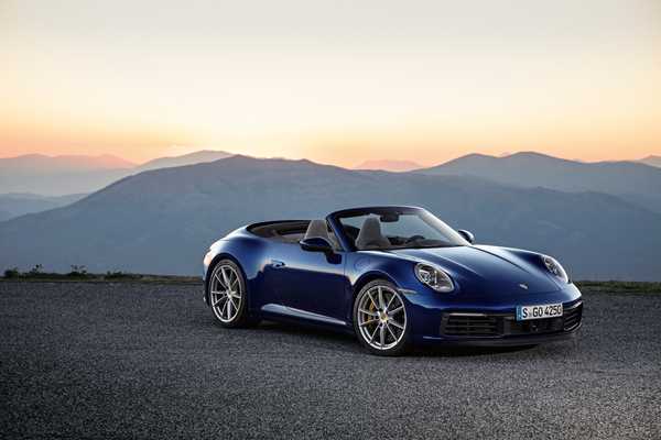 2022 Porsche  الفئة الأساسية من 911 Carrera 4S Cabriolet for sale, rent and lease on DriveNinja.com