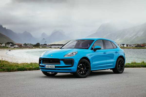 2022 Porsche  الفئة الأساسية من موديل Macan Base for sale, rent and lease on DriveNinja.com